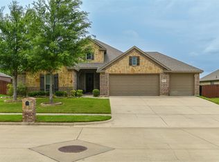 5613 Paradise Dr, Midlothian, TX 76065