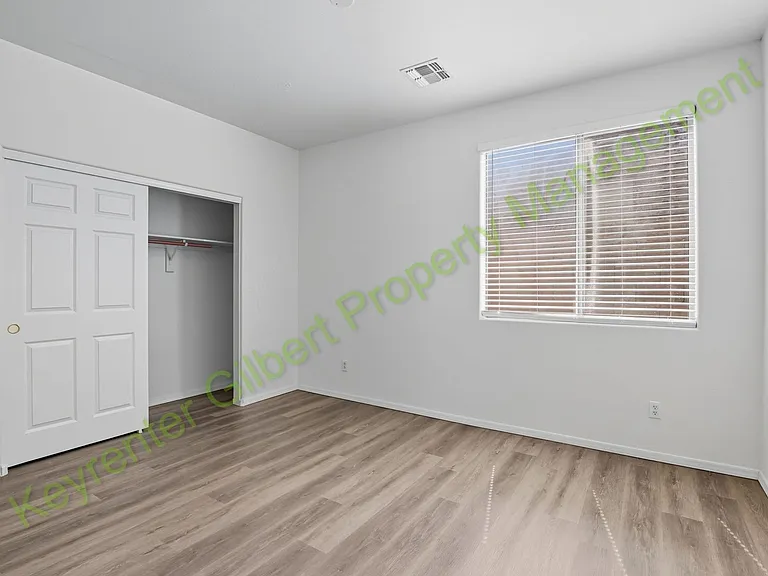 33958 N Barbara Dr — Photo 18