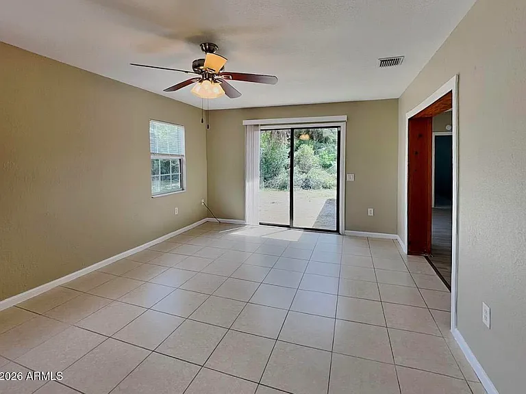 8907 W Roma Ave — Photo 3