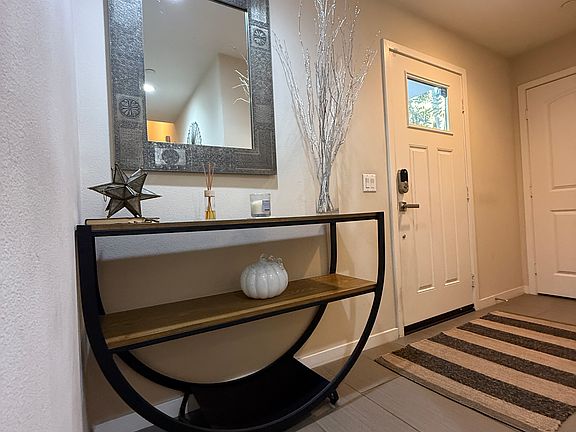 5th image of 1631 Echo Park Ave APT 3
