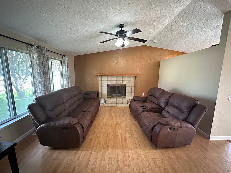 5801 Eden St — Photo 6