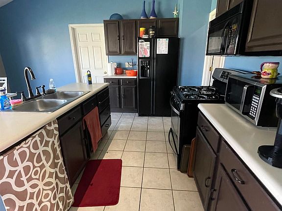 3rd image of 57800 Arbor Dale Ct
