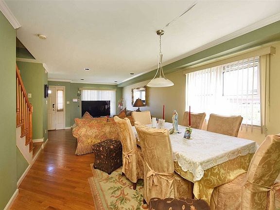 5th image of 1338 E 66th St