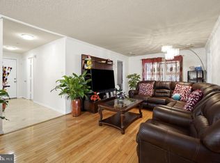 12901 Churchill Ridge Cir APT 9, Germantown, MD 20874