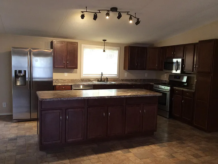 1008 Lipan Trl — Photo 3
