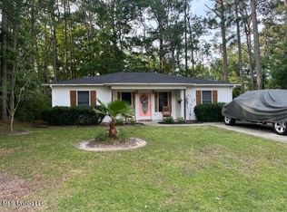 3228 Grouper Rd, Gautier, MS 39553