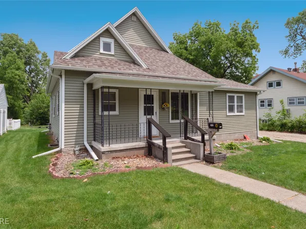 409 W Filmore St, Winterset, IA 50273