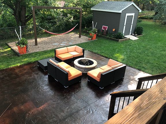 3rd image of 1133 N Columbia Ave