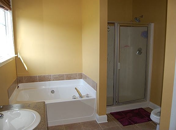 5th image of 145 Lake Dr