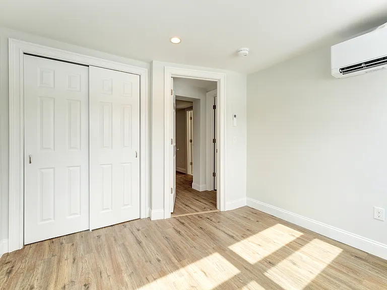 16 Dunlap St #2 — Photo 15