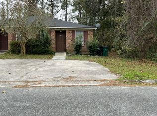 430 Admirals Walk Dr, Saint Marys, GA 31558