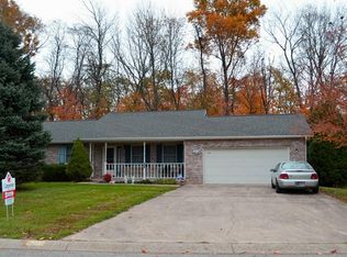701 W Rosewood Dr, Bloomington, IN