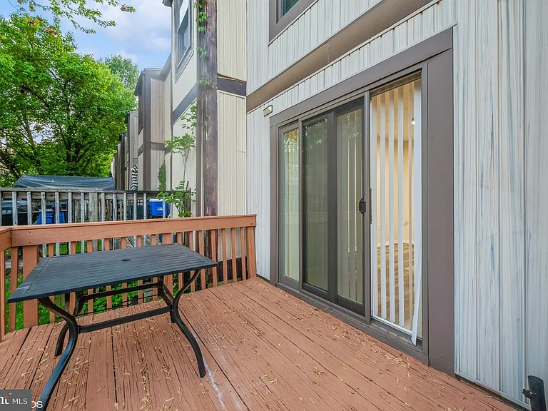19 Mooring Ct — Photo 27