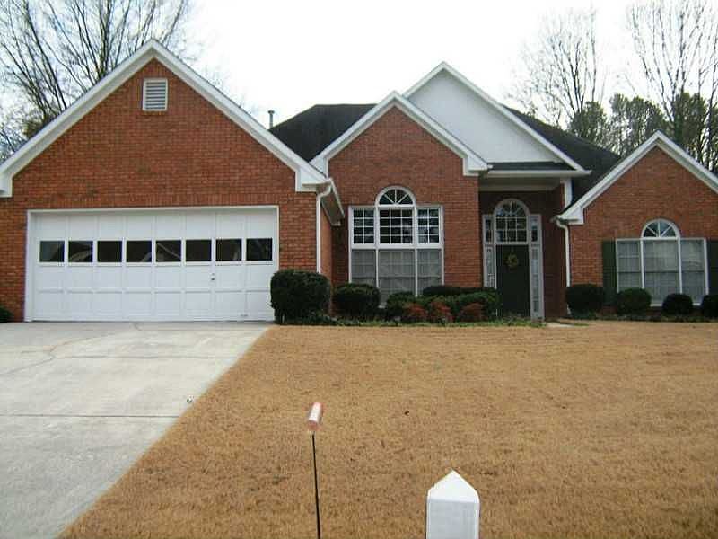 1st image of 335 Thornberry Ct