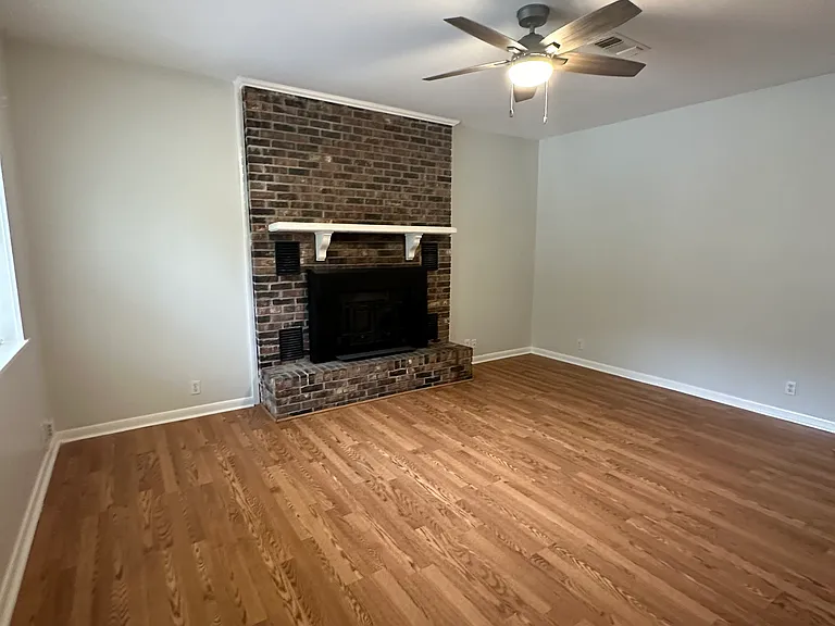 5096 Crestwood Rd — Photo 8