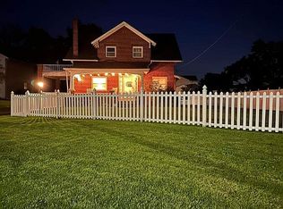 205 N Main St, Manheim, PA 17545