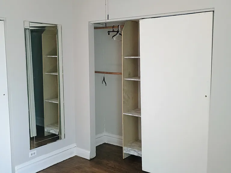 7444 N Damen Ave #3 — Photo 16