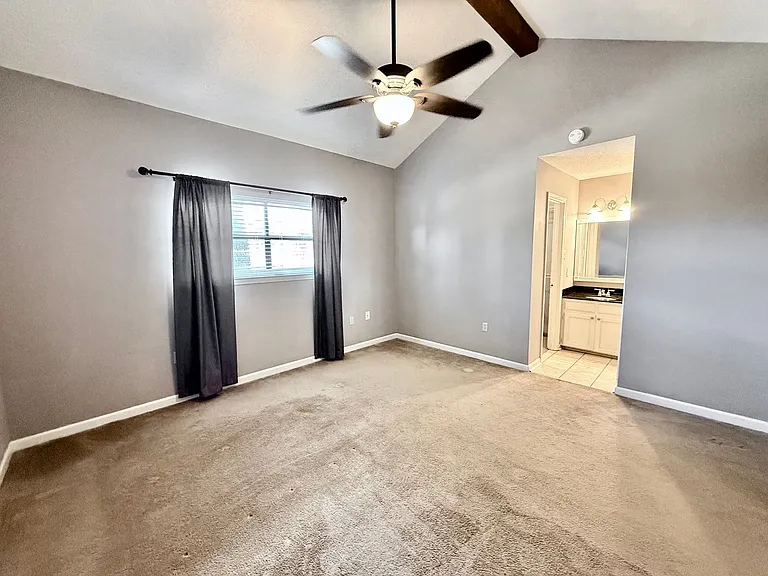 955 Ridgepoint Ct — Photo 13