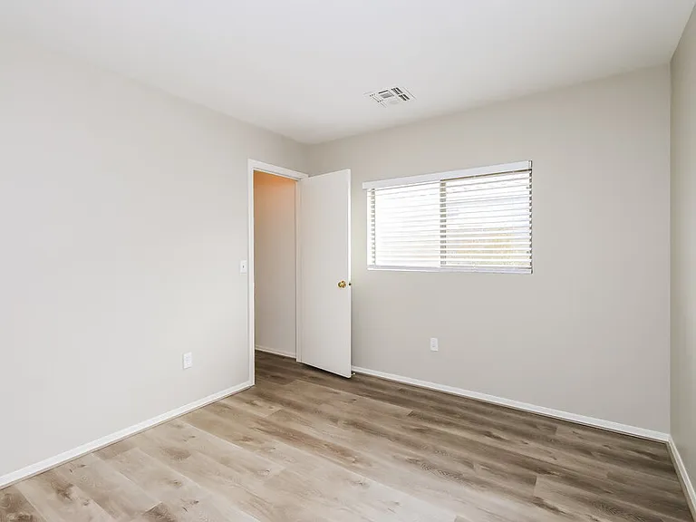 11213 E Quarry Ave — Photo 12