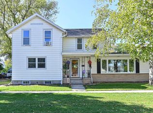 116 S Broad St, Elkhorn, WI 53121