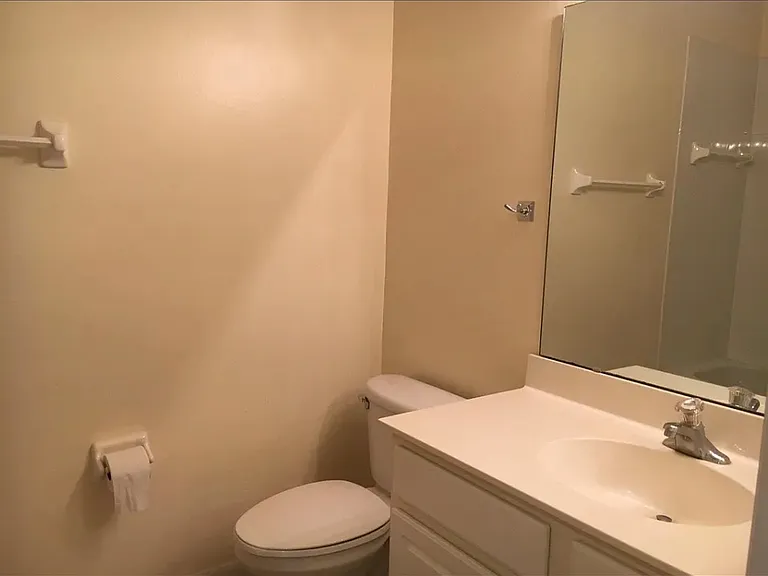 9805 Portofino Dr — Photo 11