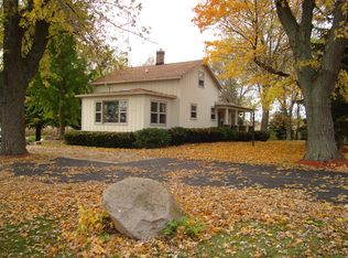 8219 Four Mile Rd, Franksville, WI 53126