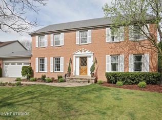 692 N Victoria Dr, Palatine, IL 60074
