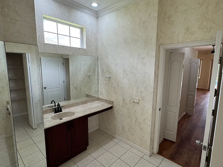 10084 Cherry Hills Avenue Cir — Photo 43