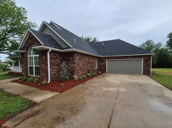 14678 E 445th Rd, Claremore, OK 74017