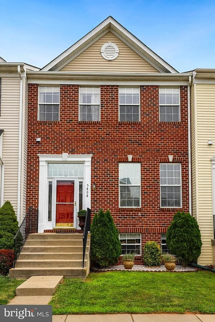 4 bed, 2380 sqft, $2,800 — Photo 1