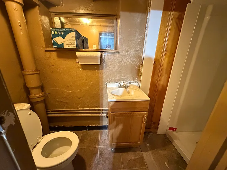 142 Robinson St — Photo 28