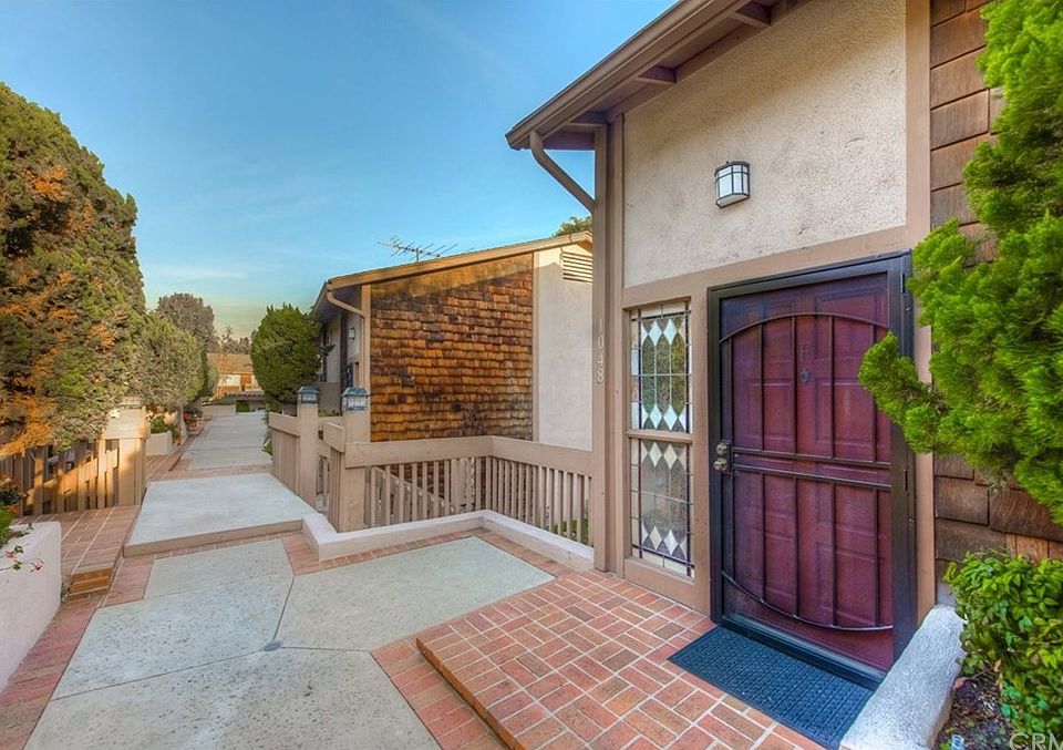 1st image of 1048 Cabrillo Park Dr APT F