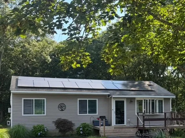 323 Doctors Path, Riverhead, NY 11901