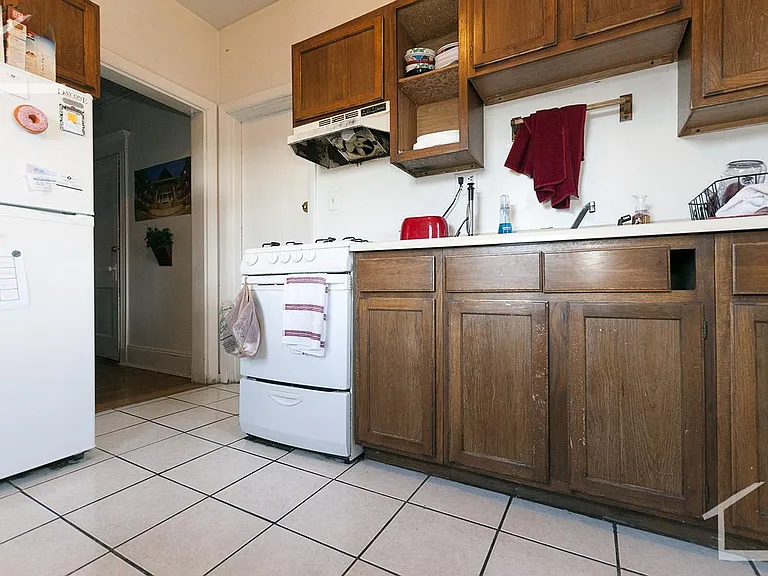 46 Park Vale Ave #8 — Photo 9