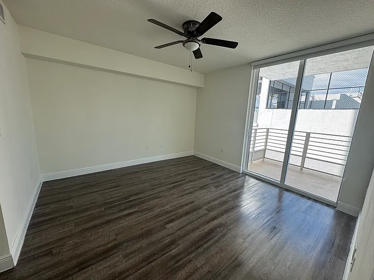 110 SW 13th St #807 — Photo 9