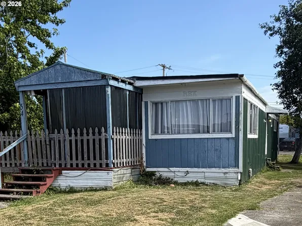 1000 N 8th St Space 54, Reedsport, OR 97467