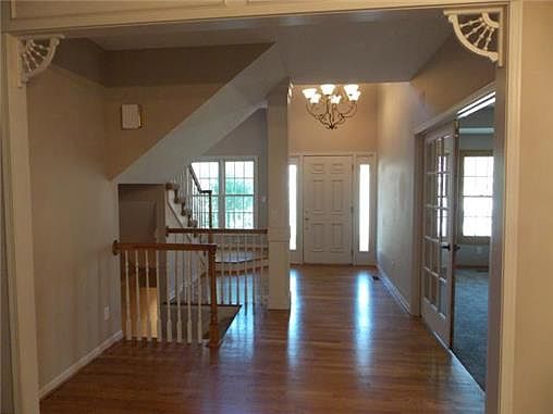 3rd image of 1120 Aspen Dr