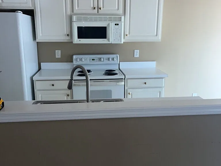 410 Westcot Ct — Photo 5