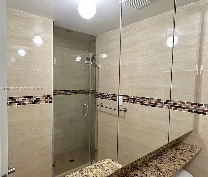 8227 Crespi Blvd #4 — Photo 8