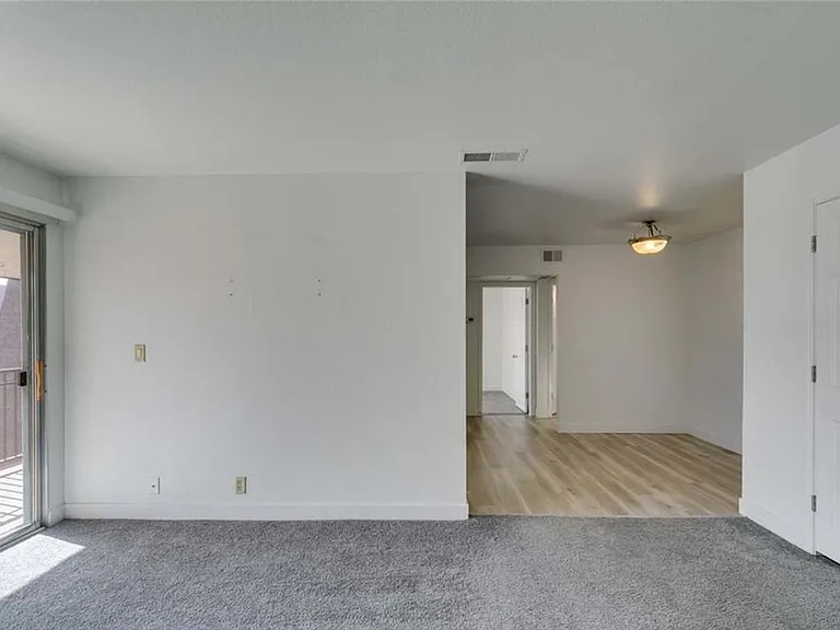 5260 River Glen Dr #268 — Photo 12