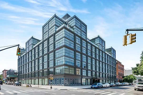 Rented by EXR | media 12