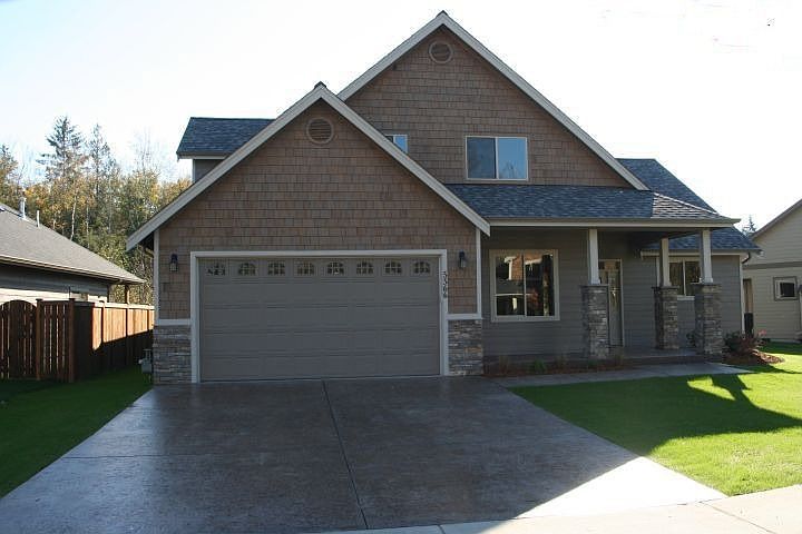 5566 Old Settler- front of home