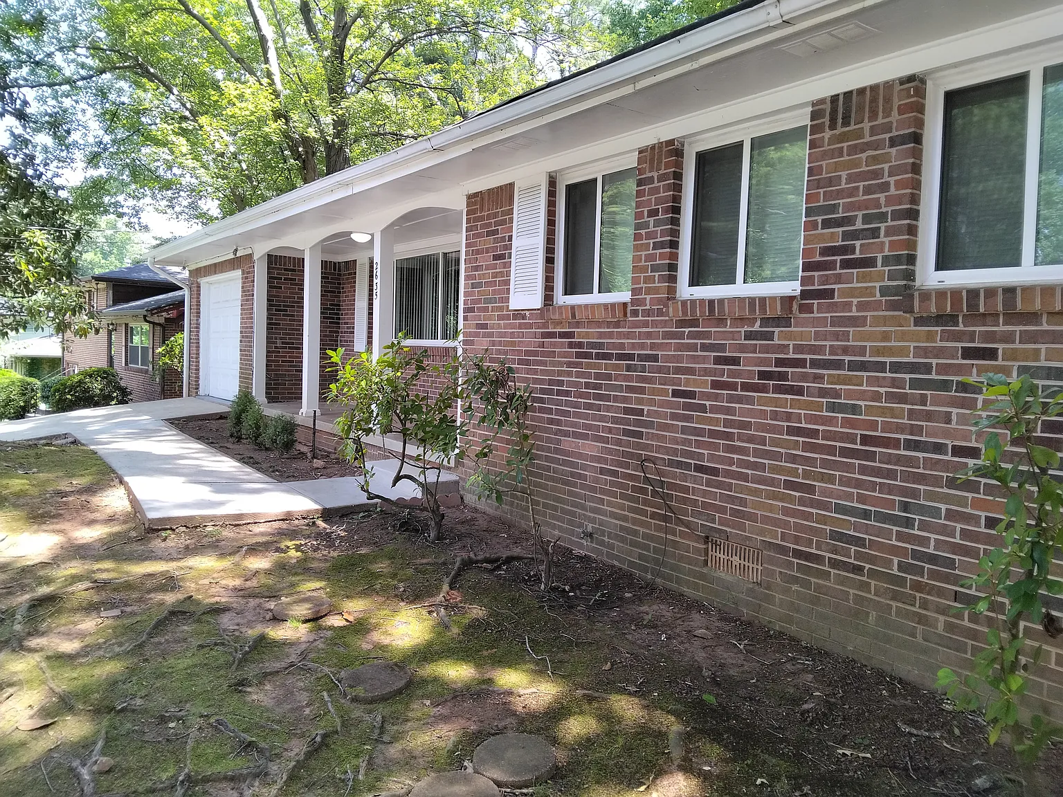 2635 Williamsburg Dr — Photo 3