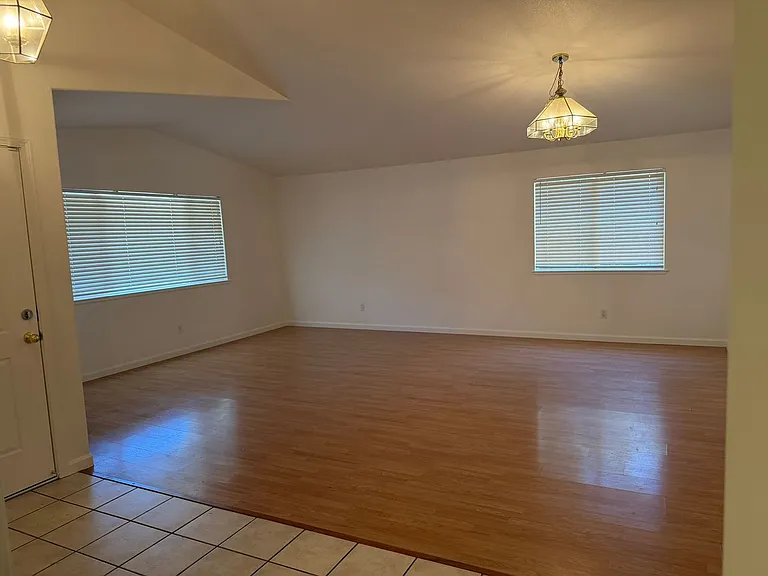5331 Navajo Way — Photo 4