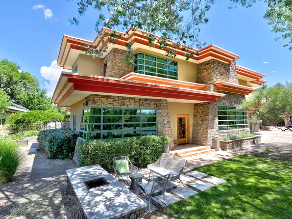 2704 Alejandro Ln NW, Albuquerque, NM 87104