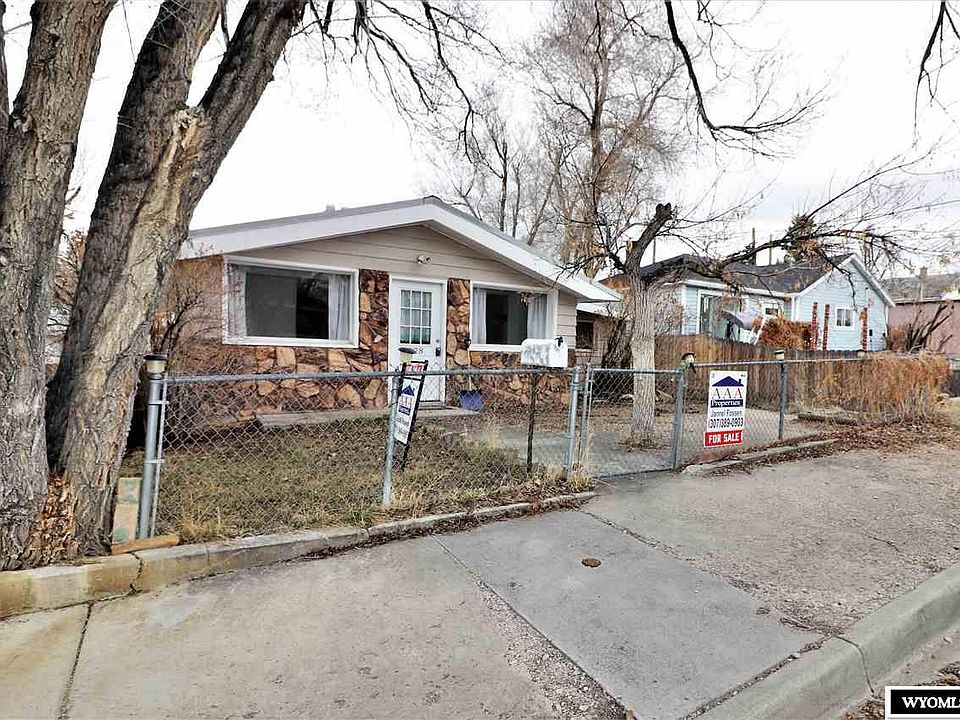 1st image of 928 Lincoln Ave