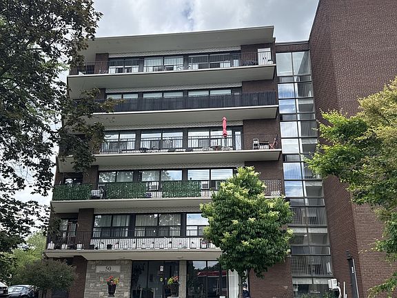 2nd image of 50 Gulliver Rd #208