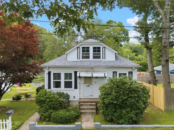 56 Hathaway Rd, Dartmouth, MA 02747