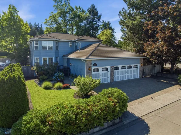 17903 Ridge Lake Dr, Lake Oswego, OR 97034