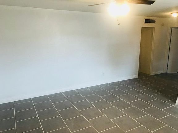 2nd image of 1300 N 22nd St APT 1